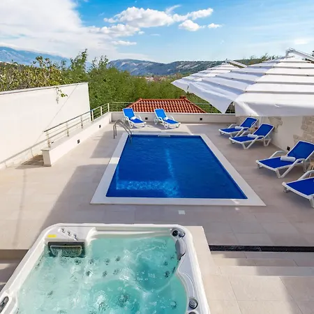 Feriehus Gorgeous Home In Lopar *