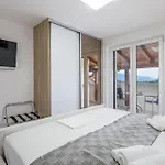 Feriehus Beach Front Home In Lopar