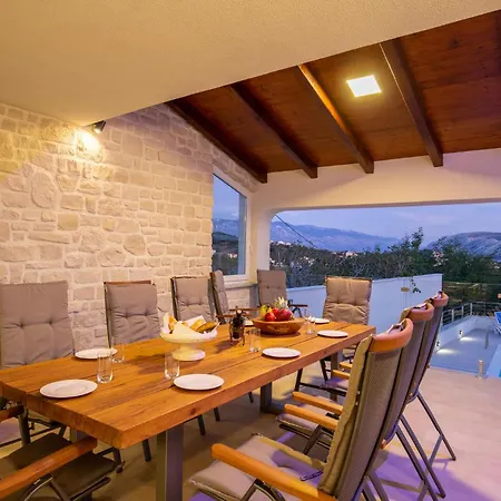 Semesterbostad Gorgeous Home In Lopar *