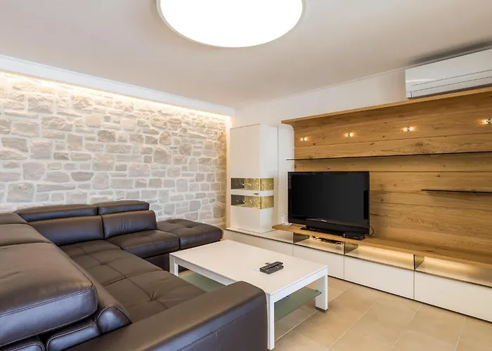 Semesterbostad Gorgeous Home In Lopar