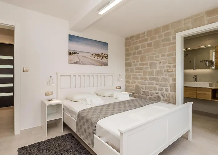 Semesterbostad Gorgeous Home In Lopar