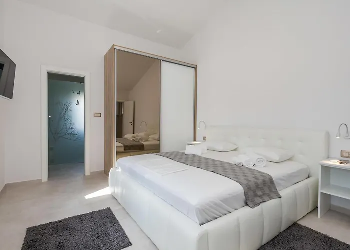 Gorgeous Home In Lopar *