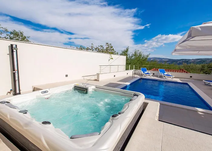 Gorgeous Home In Lopar Feriehus