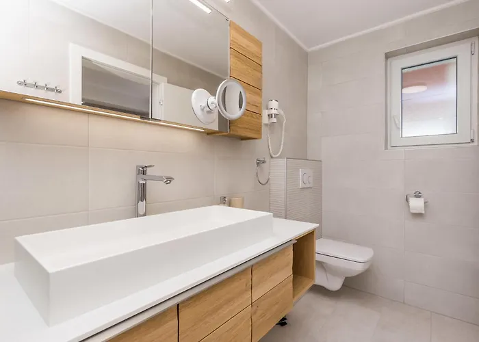 Semesterbostad Gorgeous Home In Lopar Lopar