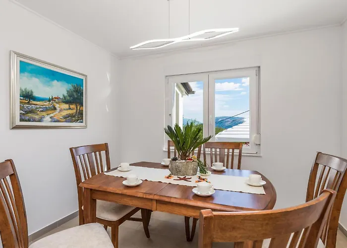 Gorgeous Home In Lopar *